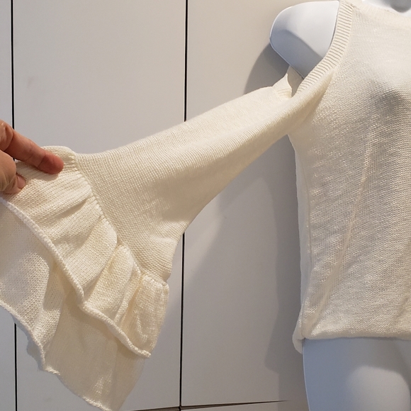 NWT Express Open Shoulder Sweater, Size S - Picture 6 of 9